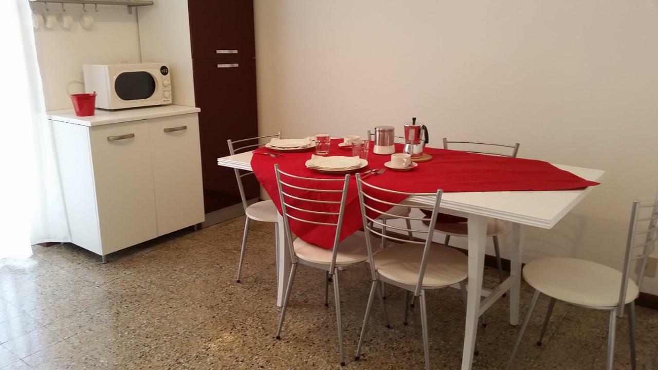 In Vacanza Da Marinella Albenga Exterior foto